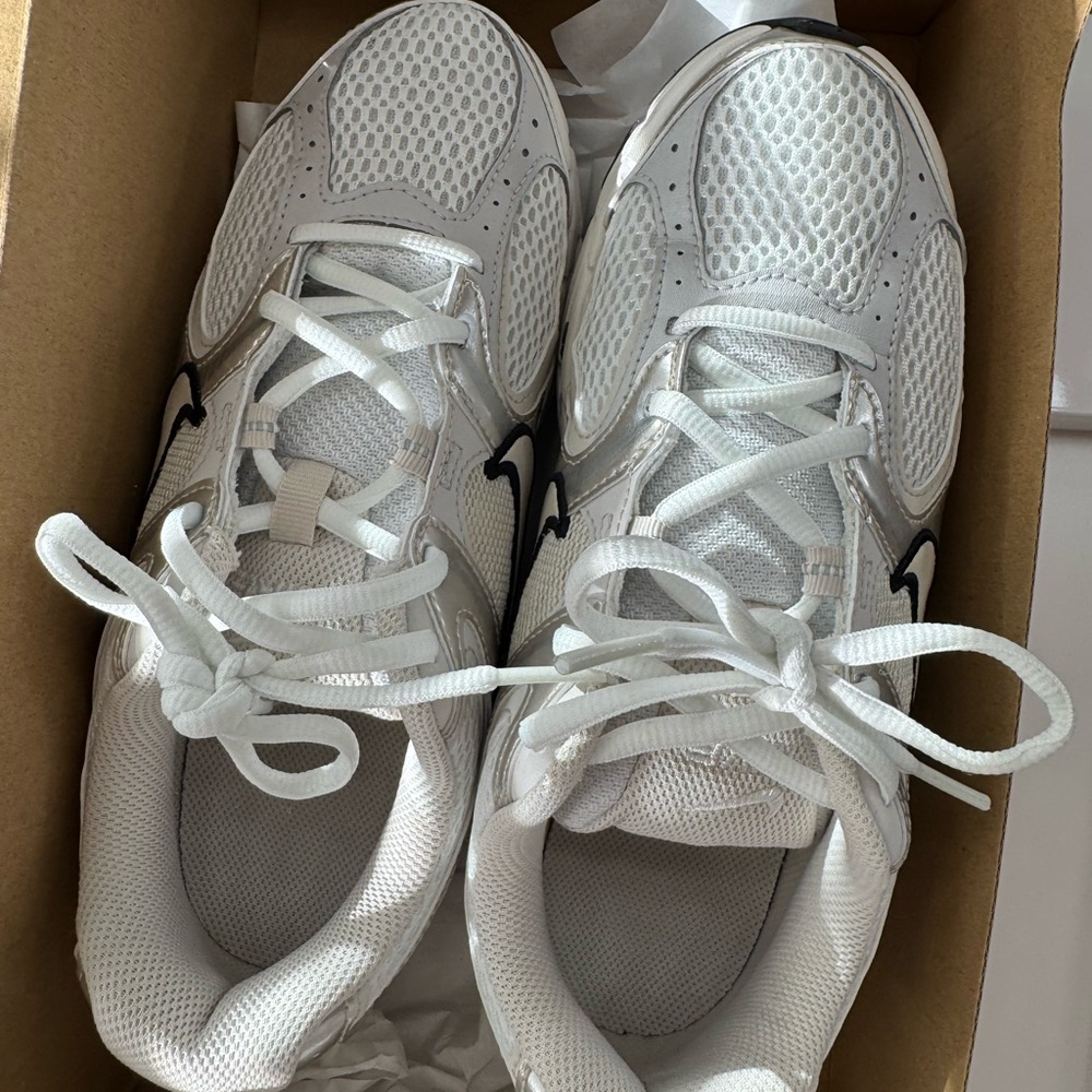 Nike V5 RNR - Picture 6 of 7